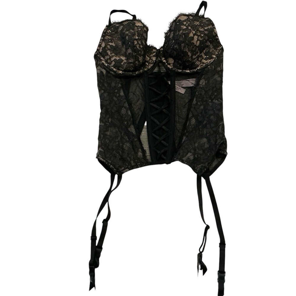 Victoria’s Secret black lacy lace corset size m garter with straps